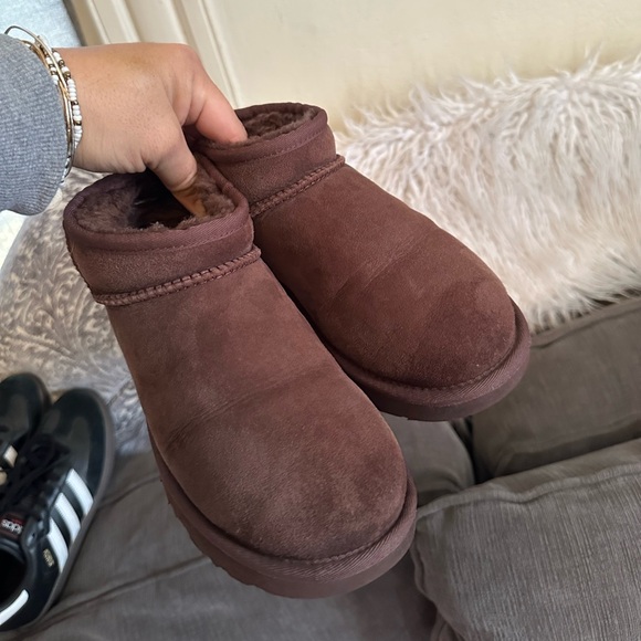 Ultra mini Uggs Brown Suede Ankle Boots size 6 - Picture 5 of 14